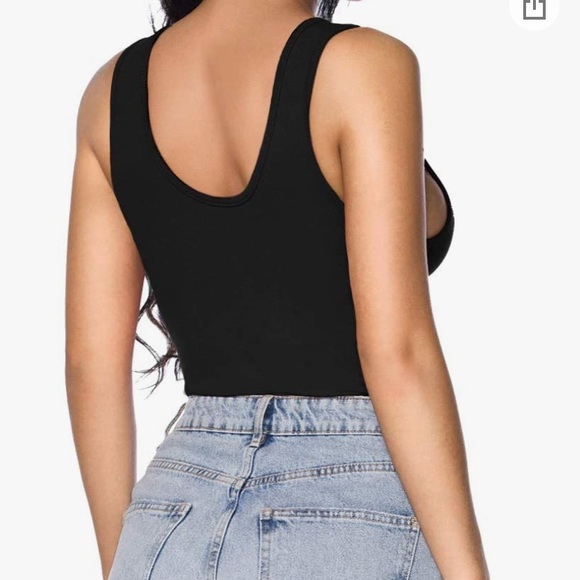 Scoop Neck Button Down Ribbed Tank Top - Picture 3 of 6